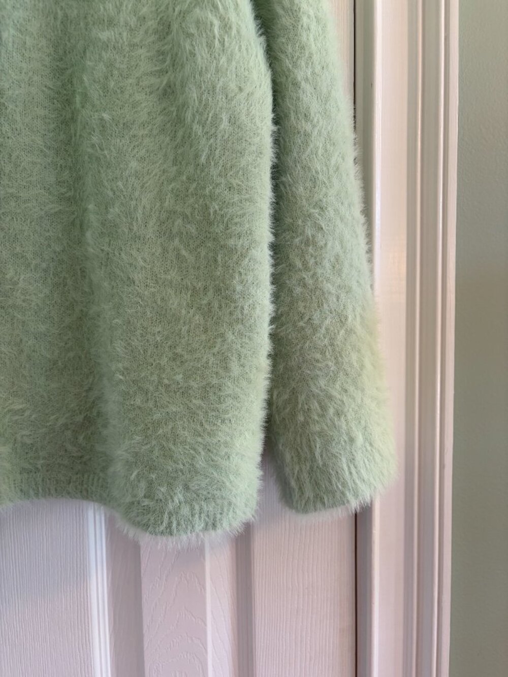 Lane Bryant Light Green Fuzzy Size 18/20 Sweater - Picture 2 of 9